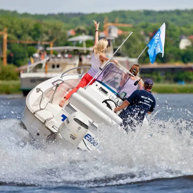 Speedboot Tour in Dresden - Stadtrundfahrt