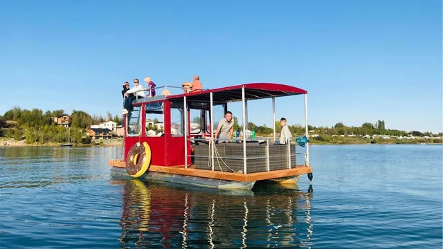 Partyfloß / Partyboot mieten in Leipzig