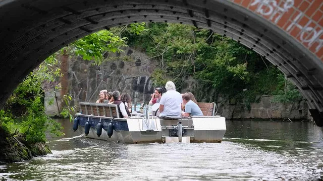 Klein-Venedig Kanalrundfahrt mit Hafenbuffet in Leipzig